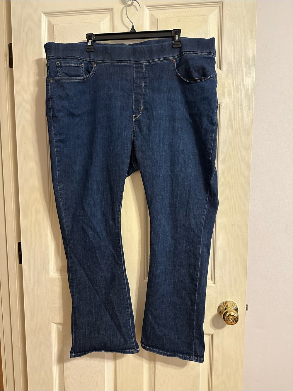 Levi's Pull-on Bootcut Jeans